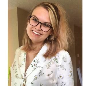 Meet your Posher, Olivia